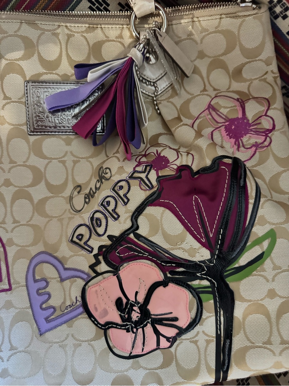 NWT COACH Poppy Canvas Handbag Beige Purple Heart Flower Embroidery Authentic - Picture 16 of 16